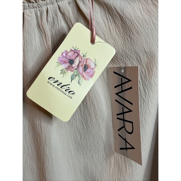 Entro Top Embroidered Puff Sleeves Size J-Was vibes NWT Beautiful Elegant - Picture 10 of 13